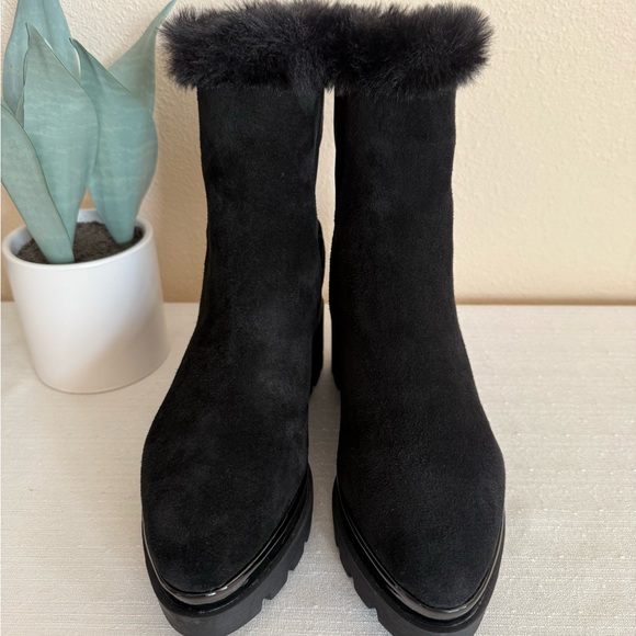 New DKNY Black Suede Platform Faux Fur Ankle Boots - Picture 2 of 12